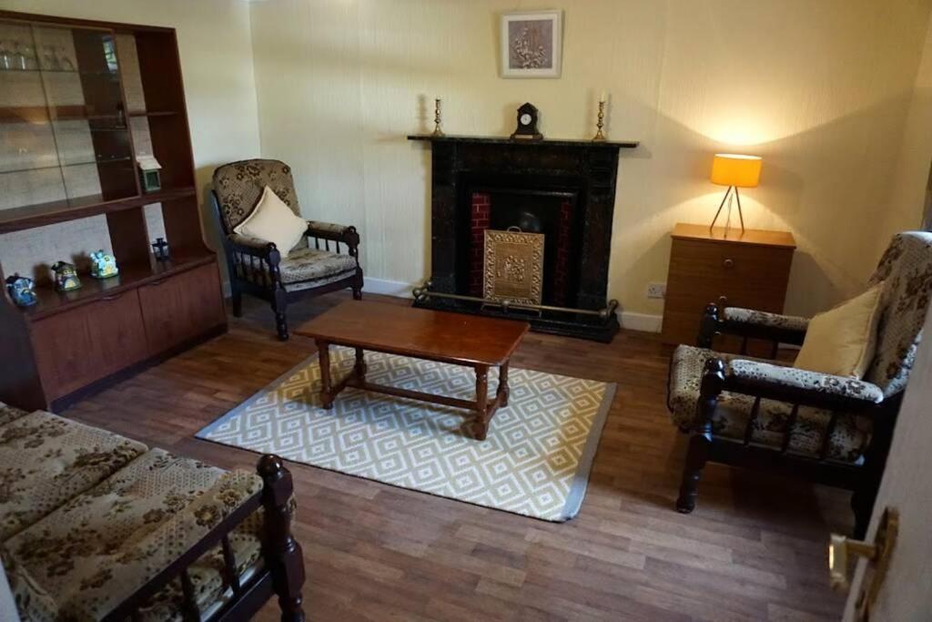 Meenadreen Cottage Donegal Town Eksteriør billede